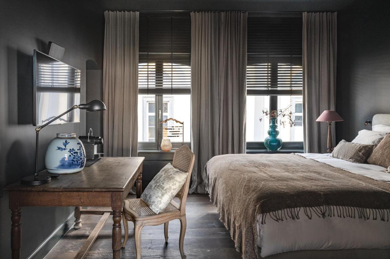 The Bank 1869 - Unique Guestrooms In The Historic Center Of Brugge Dış mekan fotoğraf