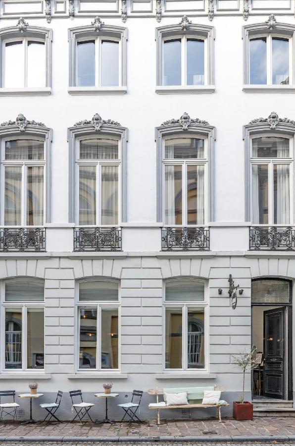 The Bank 1869 - Unique Guestrooms In The Historic Center Of Brugge Dış mekan fotoğraf